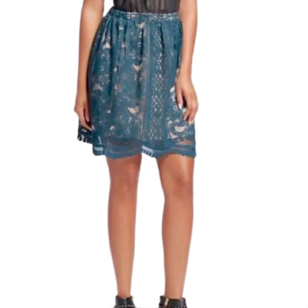 Xhilaration Lace Skirt Forest Green
